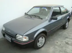 FORD Escort 1.6 GHIA
