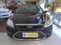 FORD Focus Sedan 2.0 16V 4P GHIA