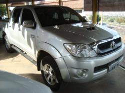 TOYOTA Hilux Caminhonete 3.0 4P 4X4 SRV TURBO DIESEL CABINE DUPLA