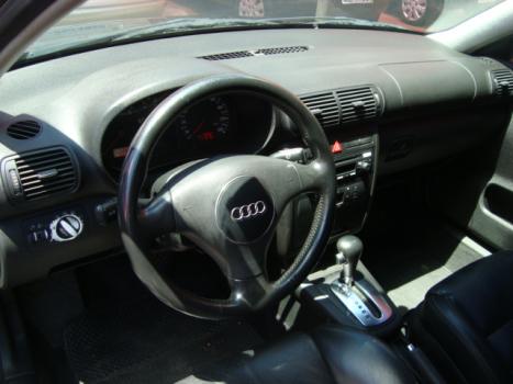 AUDI A3 1.8 4P, Foto 3