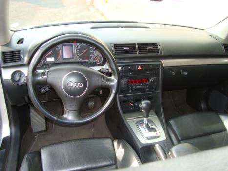 AUDI A4 1.8 20V 4P TURBO AUTOM�TICO, Foto 3