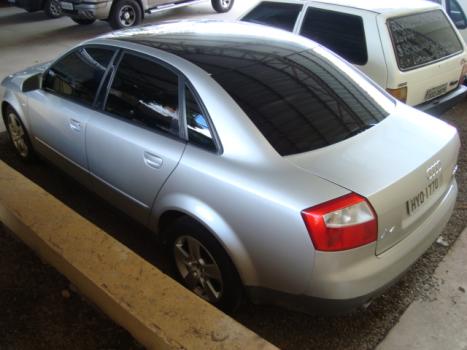 AUDI A4 1.8 20V 4P TURBO AUTOM�TICO, Foto 2