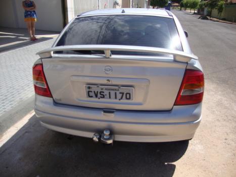 CHEVROLET Astra Hatch 1.8 GL, Foto 2