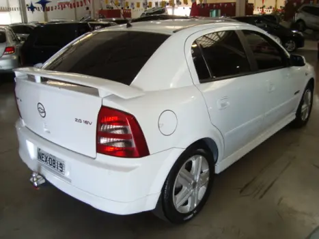 CHEVROLET Astra Hatch 2.0 16V 4P GSI, Foto 2