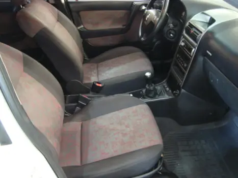 CHEVROLET Astra Hatch 2.0 16V 4P GSI, Foto 3