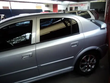 CHEVROLET Astra Hatch 2.0 4P FLEX, Foto 2