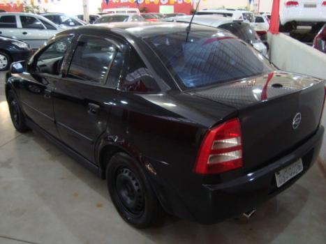 CHEVROLET Astra Sedan 1.8 4P, Foto 4