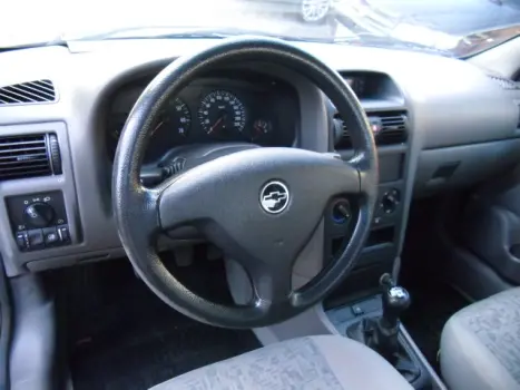CHEVROLET Astra Sedan 1.8 4P GL, Foto 3