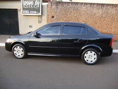 CHEVROLET Astra Sedan 1.8 4P GL, Foto 1