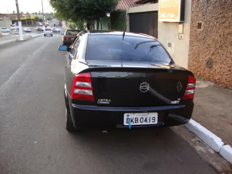 CHEVROLET Astra Sedan 1.8 4P GL, Foto 2