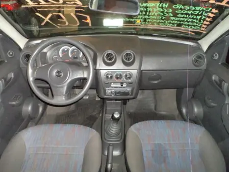 CHEVROLET Celta 1.0 4P VHCE FLEX SPIRIT , Foto 4