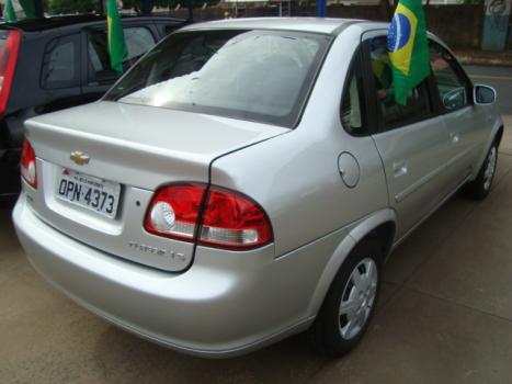 CHEVROLET Classic Sedan 1.0 4P VHCE FLEX LS, Foto 2