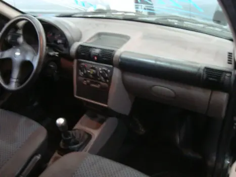 CHEVROLET Classic Sedan 1.0 4P VHCE FLEX LS, Foto 4