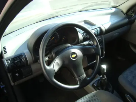 CHEVROLET Classic Sedan 1.0 4P VHCE FLEX LS, Foto 3