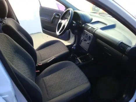 CHEVROLET Corsa Sedan 1.6 4P CLASSIC, Foto 3
