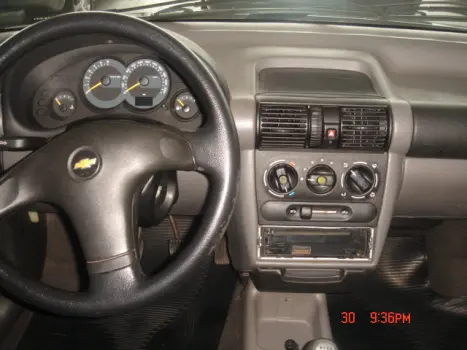 CHEVROLET Corsa Sedan 1.0 4P VHCE LS FLEX, Foto 3