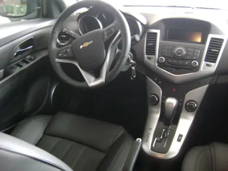 CHEVROLET Cruze Hatch 1.8 16V 4P LT ECOTEC FLEX, Foto 4