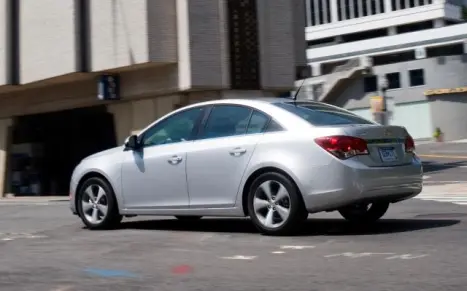 CHEVROLET Cruze Hatch 1.8 16V 4P LT ECOTEC FLEX, Foto 2