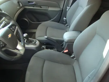 CHEVROLET Cruze Hatch 1.8 16V 4P LT ECOTEC FLEX, Foto 2