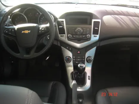 CHEVROLET Cruze Hatch 1.8 16V 4P LT SPORT6 FLEX, Foto 4