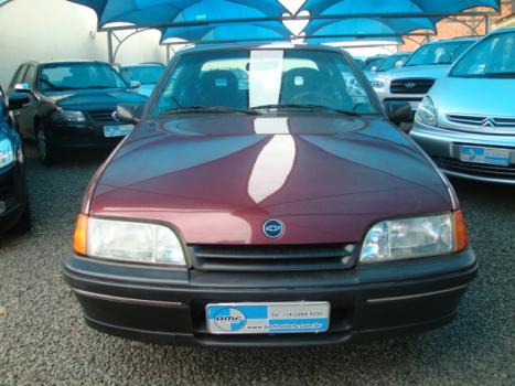 CHEVROLET Monza Sedan 650 1.8, Foto 1