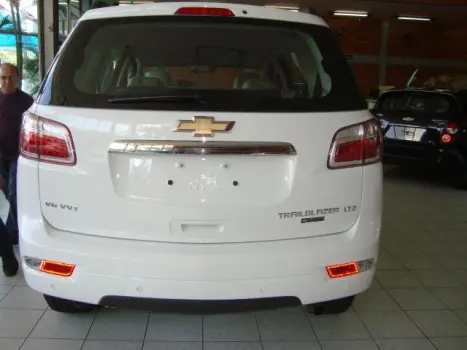 CHEVROLET Trailblazer 3.6 V6 4P LTZ 4X4 AUTOM�TICO, Foto 2