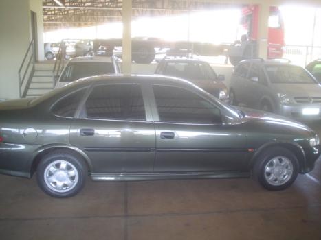 CHEVROLET Vectra Sedan GLS 2.2 4P, Foto 2