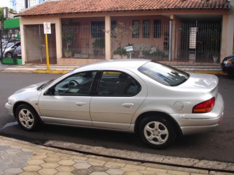 CHRYSLER Stratus LX 2.5 V6 4P, Foto 2