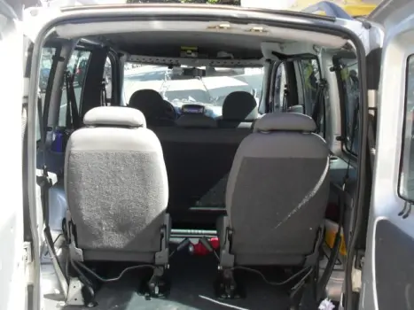 FIAT Doblo 1.8 4P ELX FLEX, Foto 4