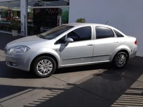 FIAT Linea 1.8 16V 4P FLEX ESSENCE, Foto 3