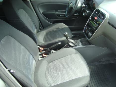 FIAT Punto 1.4 4P ELX FLEX, Foto 3