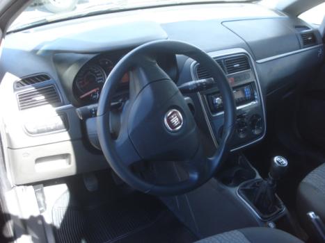 FIAT Punto 1.6 16V 4P ESSENCE FLEX, Foto 3