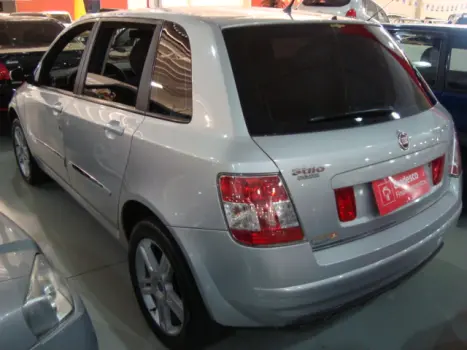 FIAT Stilo 1.8 4P FLEX DUALOGIC AUTOMATIZADO, Foto 2