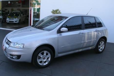 FIAT Stilo 1.8 4P FLEX ATTRACTIVE, Foto 3