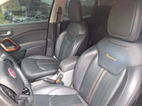 FIAT Toro 2.0 16V 4P 4WD VOLCANO TURBO AUTOM�TICO, Foto 12