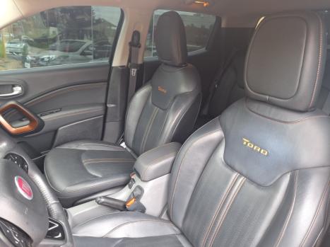 FIAT Toro 2.0 16V 4P 4WD VOLCANO TURBO AUTOM�TICO, Foto 19