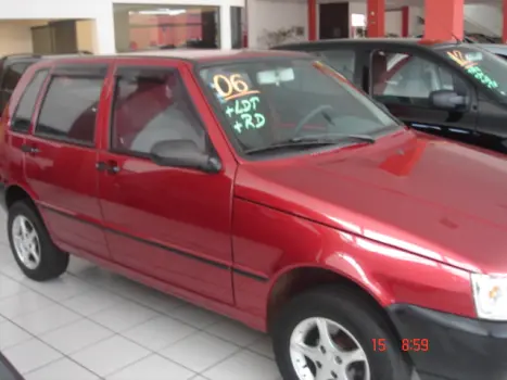 FIAT Uno 1.0 4P FLEX FIRE, Foto 2