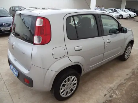 FIAT Uno 1.0 4P FLEX EVO VIVACE CELEBRATION, Foto 2