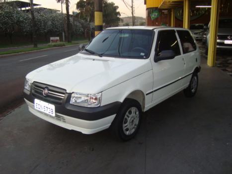 FIAT Uno 1.0 FLEX FIRE, Foto 2