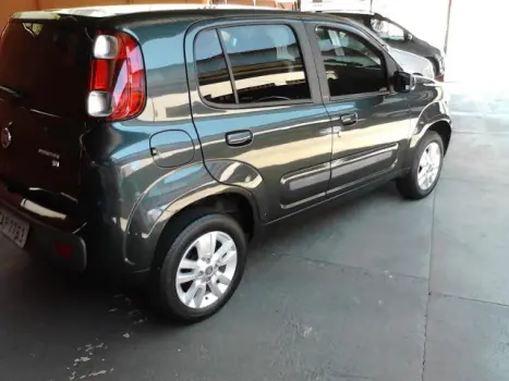 FIAT Uno 1.4 4P FLEX ATTRACTIVE, Foto 4