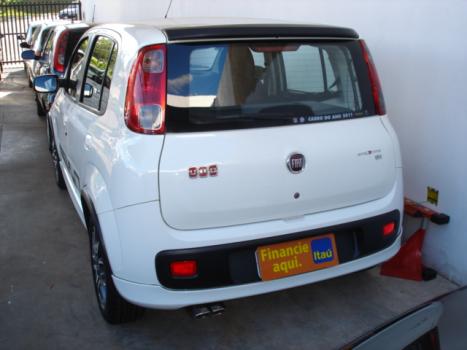 FIAT Uno 1.4 FLEX SPORTING, Foto 2