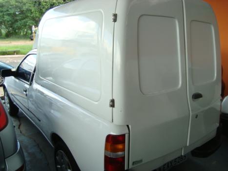 FORD Courier 1.6 L, Foto 2