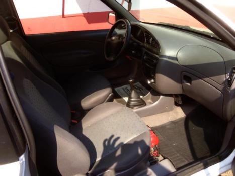 FORD Courier 1.6 L, Foto 3