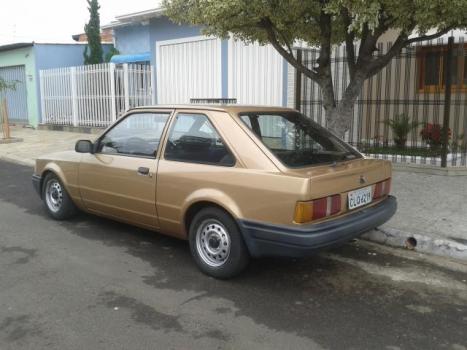 FORD Escort 1.6 GL, Foto 2