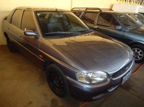 FORD Escort 1.8 16V 4P GLX I, Foto 4