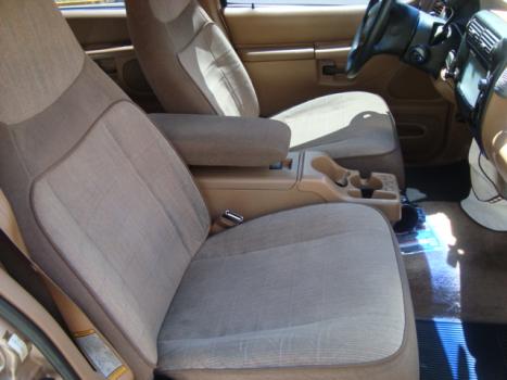 FORD Explorer 4.0 V6 24V XLT AUTOM�TICO, Foto 2