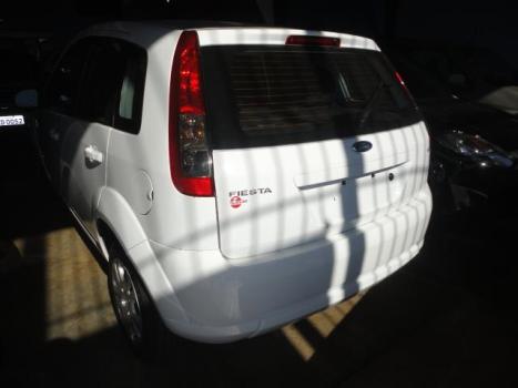 FORD Fiesta Hatch 1.6 4P, Foto 2