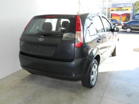 FORD Fiesta Hatch 1.0 4P, Foto 2