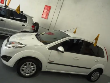 FORD Fiesta Hatch 1.6 CLASS, Foto 3