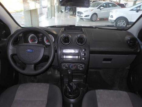 FORD Fiesta Hatch 1.0, Foto 3